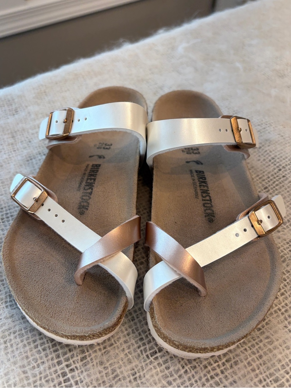 Birkenstock mayari kids sandals  pearl & rose gold EUC - Picture 3 of 16